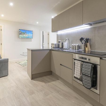 Linacre 11 - Modern 2 Bed Behind The Cathedral With Free Parking And Fast Wifi Apartment Exeter Exterior photo